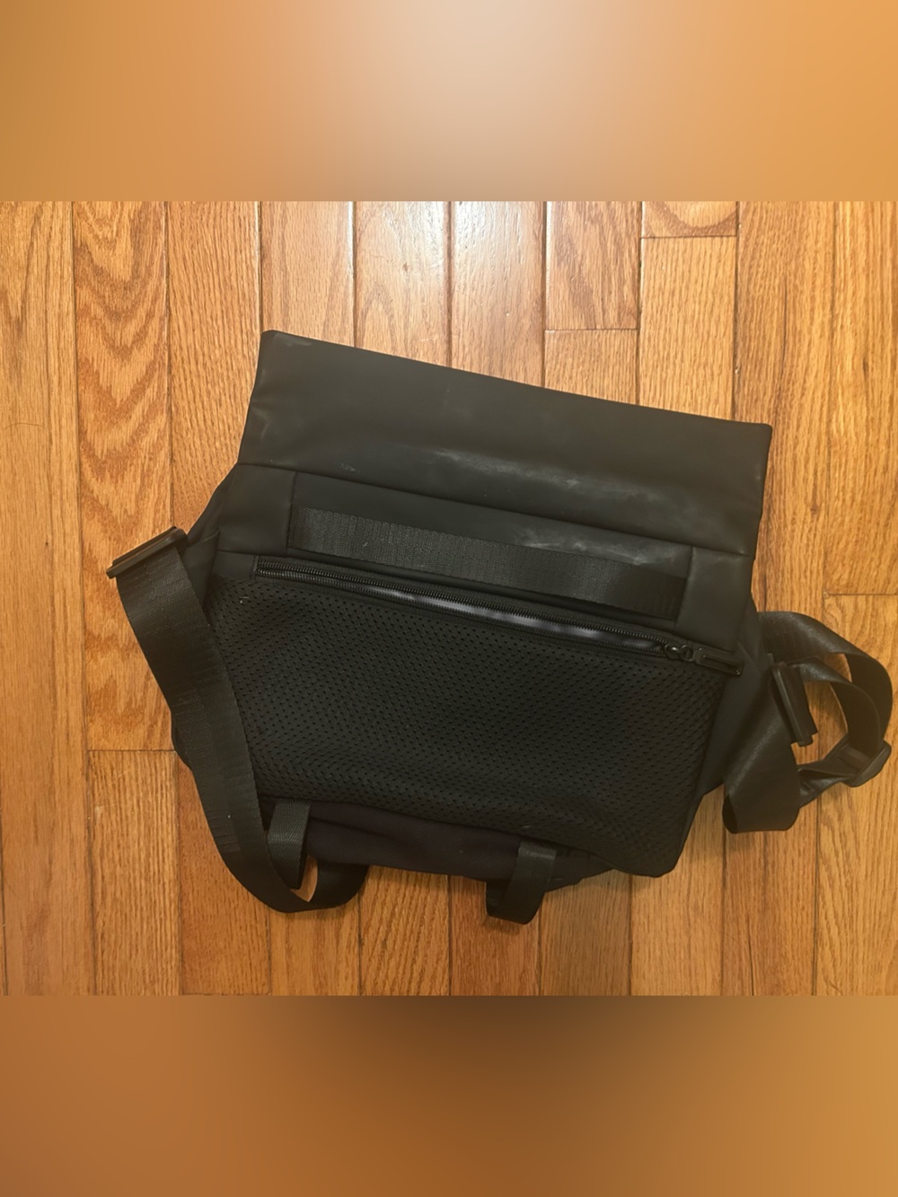 Ria Obsidian black Sling Bag - Picture 3 of 7